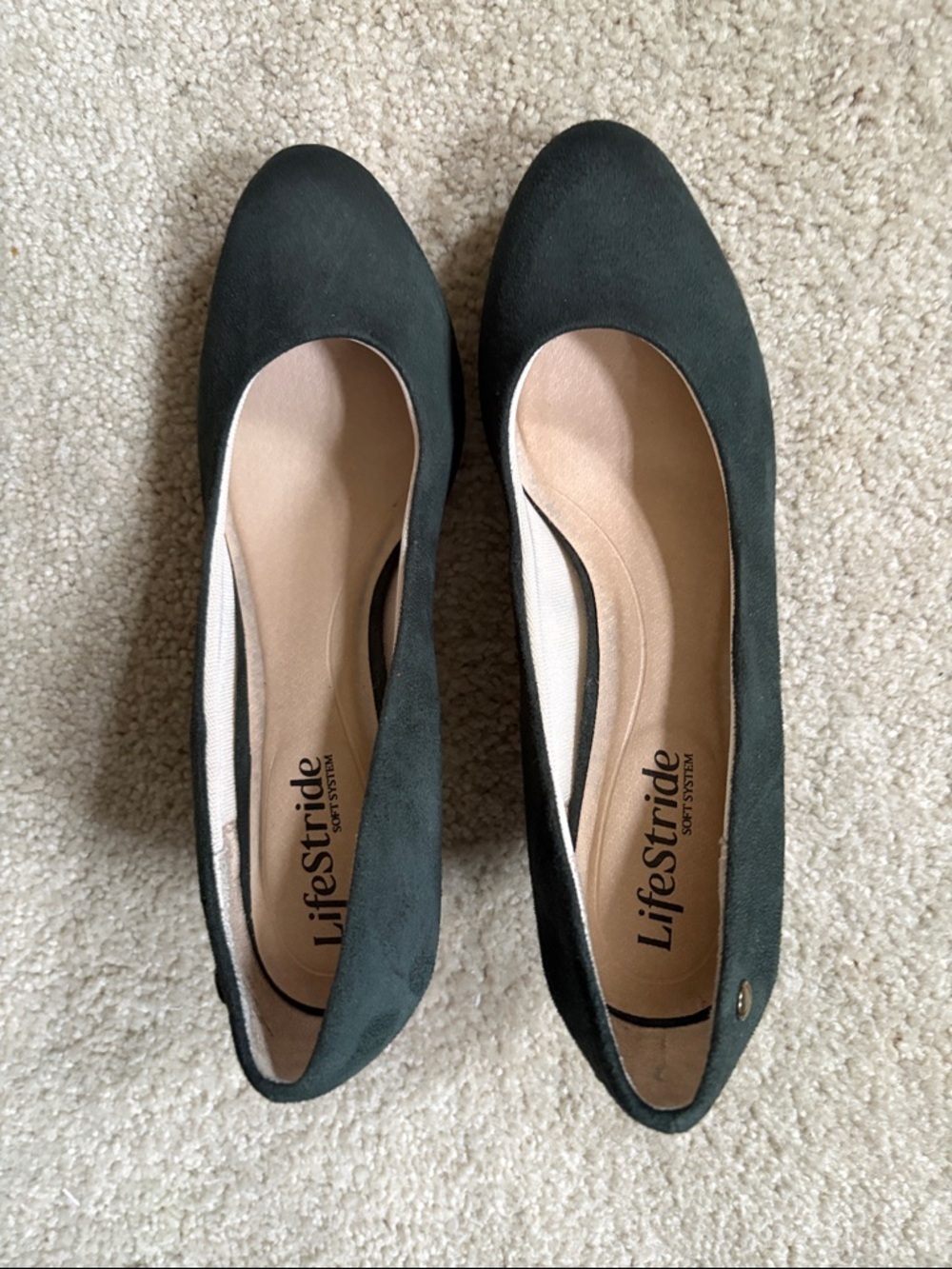 Life Stride Forest Green Faux Suede Mid Heel Pumps-Size 8M - Picture 3 of 12
